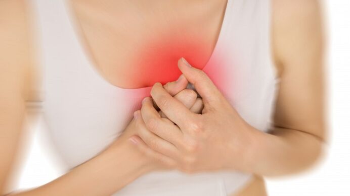 krūtinės skausmas po riebalų padidėjimo